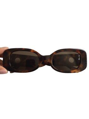 Linda Farrow Lola Sunglasses in Tortoiseshell